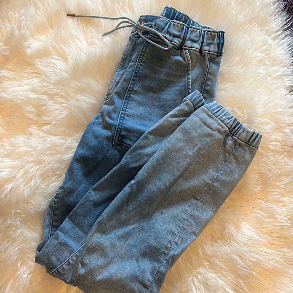 AE joggers